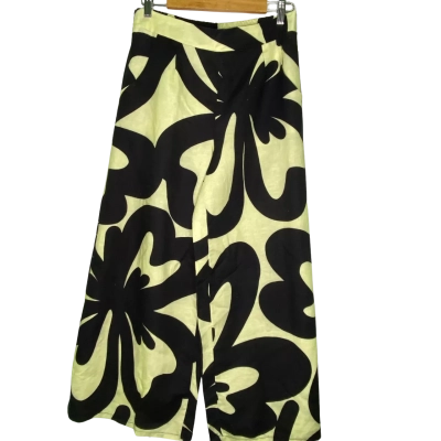 Imagine Fashion Womens  Size L Straight Leg Pants Black  / Floral / Yellow 