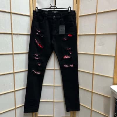  New With Tags SAINT MORTA Men's  Size 36 Banana Jeans/ Regular Fit Jeans/ Black  / Red  RRP: $119.95
