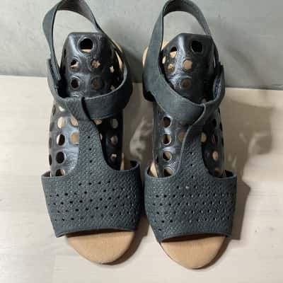 Diana Ferrari Black Open Toe Velcro Heels Size 8C