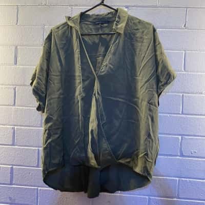 French Connection Unisex  Size 14 Short Sleeve Shirt Olive 