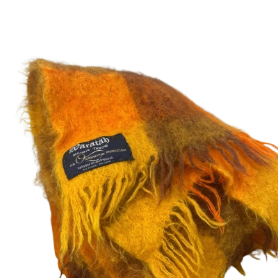 Vintage Onkaparinga Waratah Mohair Throw 70% Mohair 