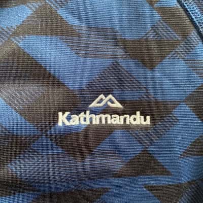 Kathmandu Womens  Size 8 Cropped Jumper Black  / Blue / Pattern 