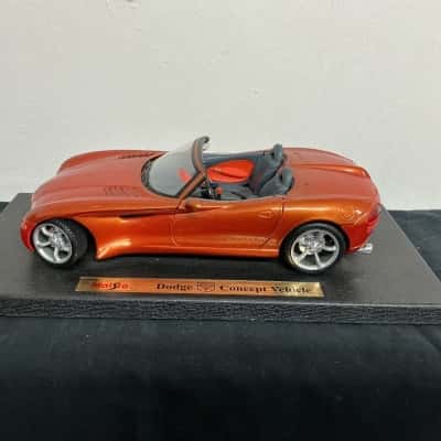 Maisto Special Edition 1:18 scale Dodge Concept Vehicle  