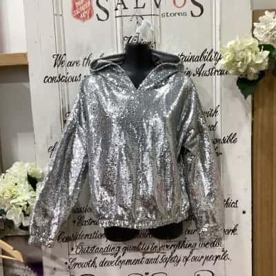 ONLY BRAND! NWOT EYE CATCHING SEQUENCED SILVER HOODIE CROPPED LONG SLEEVE! Womens  Size S Cropped Jumper / Hoodie Grey / Silver 