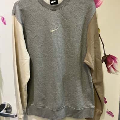 Nike Mens  Size M Crew Neck  jumper 