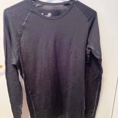  Wilderness wear Mens  Size L Long Sleeve Shirt Black  