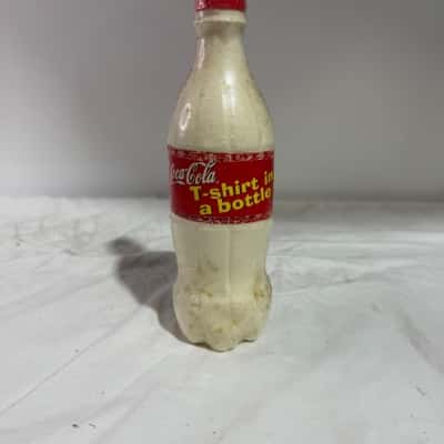 VINTAGE 1998 COCA-COLA T-SHIRT IN A BOTTLE 