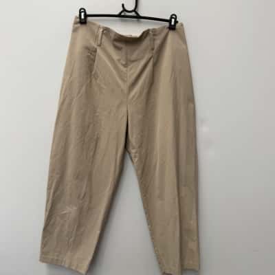 Veronika Maine Ankle Length Pants Beige - Size 10
