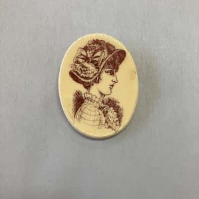 Women’s Vintage Woman In Hat Brooch