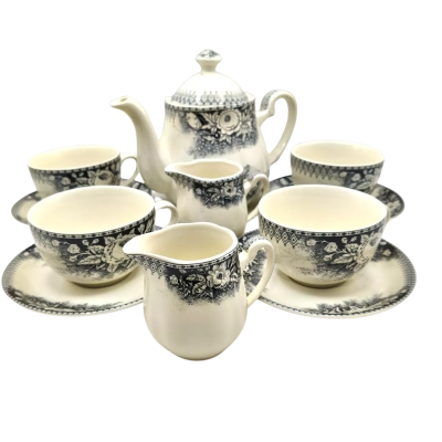 Robert Gordon Pottery Australia "Coco" Design Tea Set Comprising Teapot, 4 Cups With Saucers & 2 Milk/Cream Jugs  (mugs)