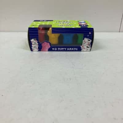 So Many Cats ‘Cat Claw Crayons’