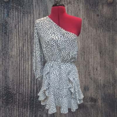 Tussah Womens  Size 8 Mini Dress Animal print / Black  / White 