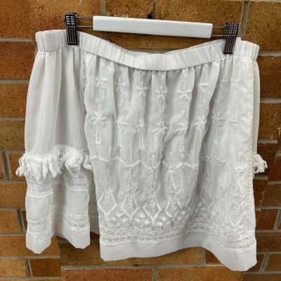 Piper Womens  Size 14 White Shorts