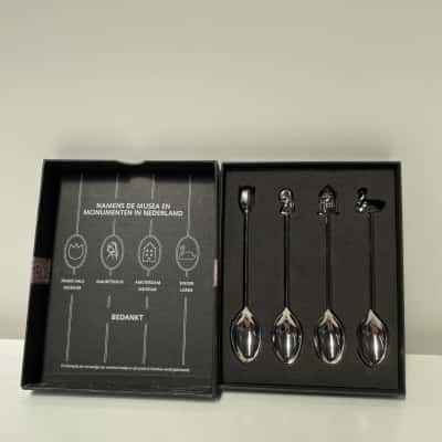 Netherlands souvenir teaspoons x4