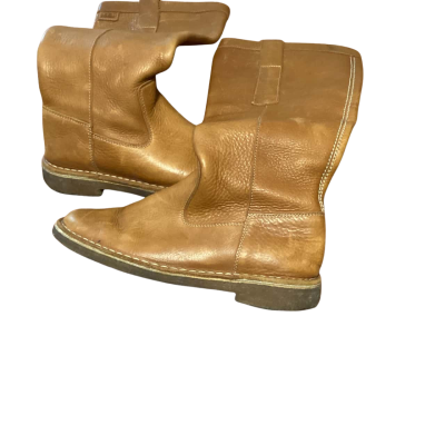 Clarks Originals European bought,  Size 7.5 Brown 