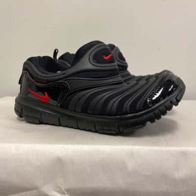 Nike Kids  Size 3 Shoes Black  