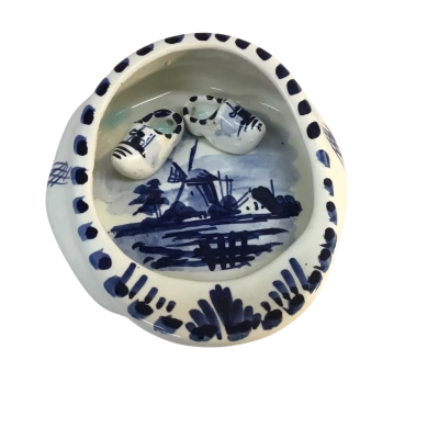 Dutch Blue and White Trinket Dish Approx 8 x 10cm