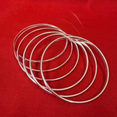  Women's Set of 6 Silver Metal Stackable  Bangles
