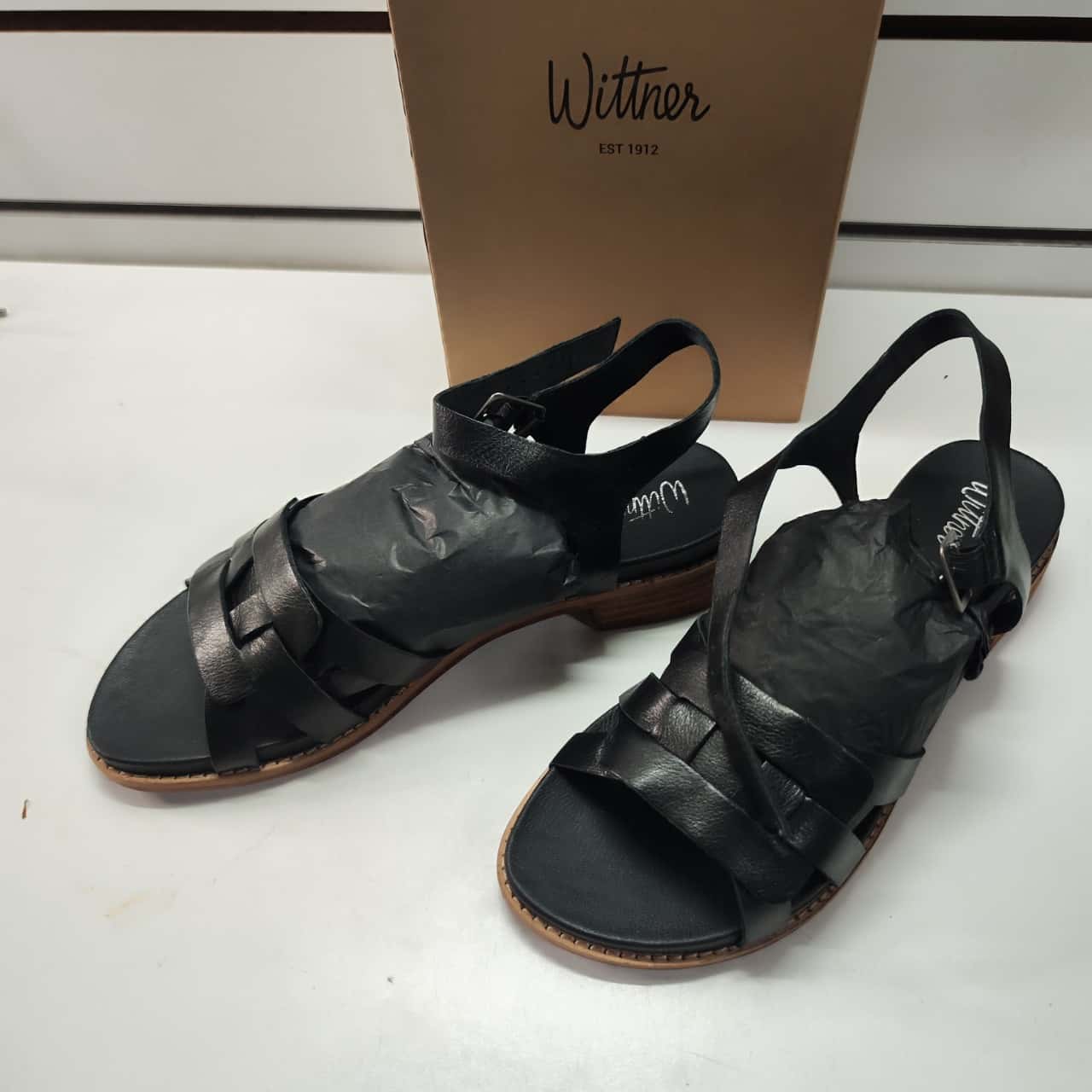 walnut mel leather slide