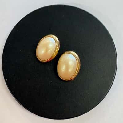 Vtg. Faux Pear Gold Plated Clip On Earrings 