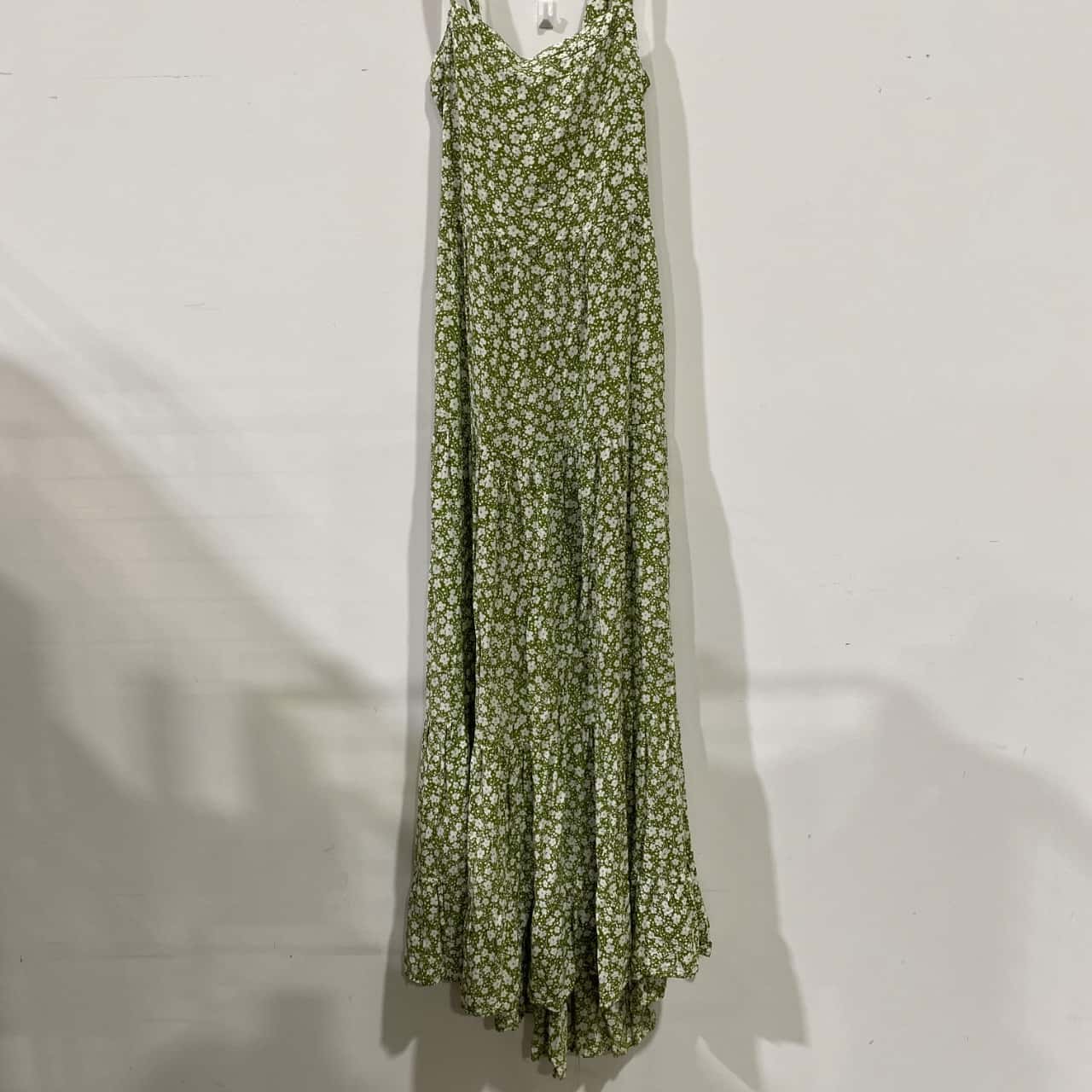 slim fit dress slacks Glenda Stretch Poplin in Feathered Floral Grass| Jude Connally main image 0