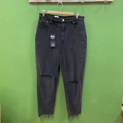 Lee High Moms Infinity Rip Size 14 Black Jeans