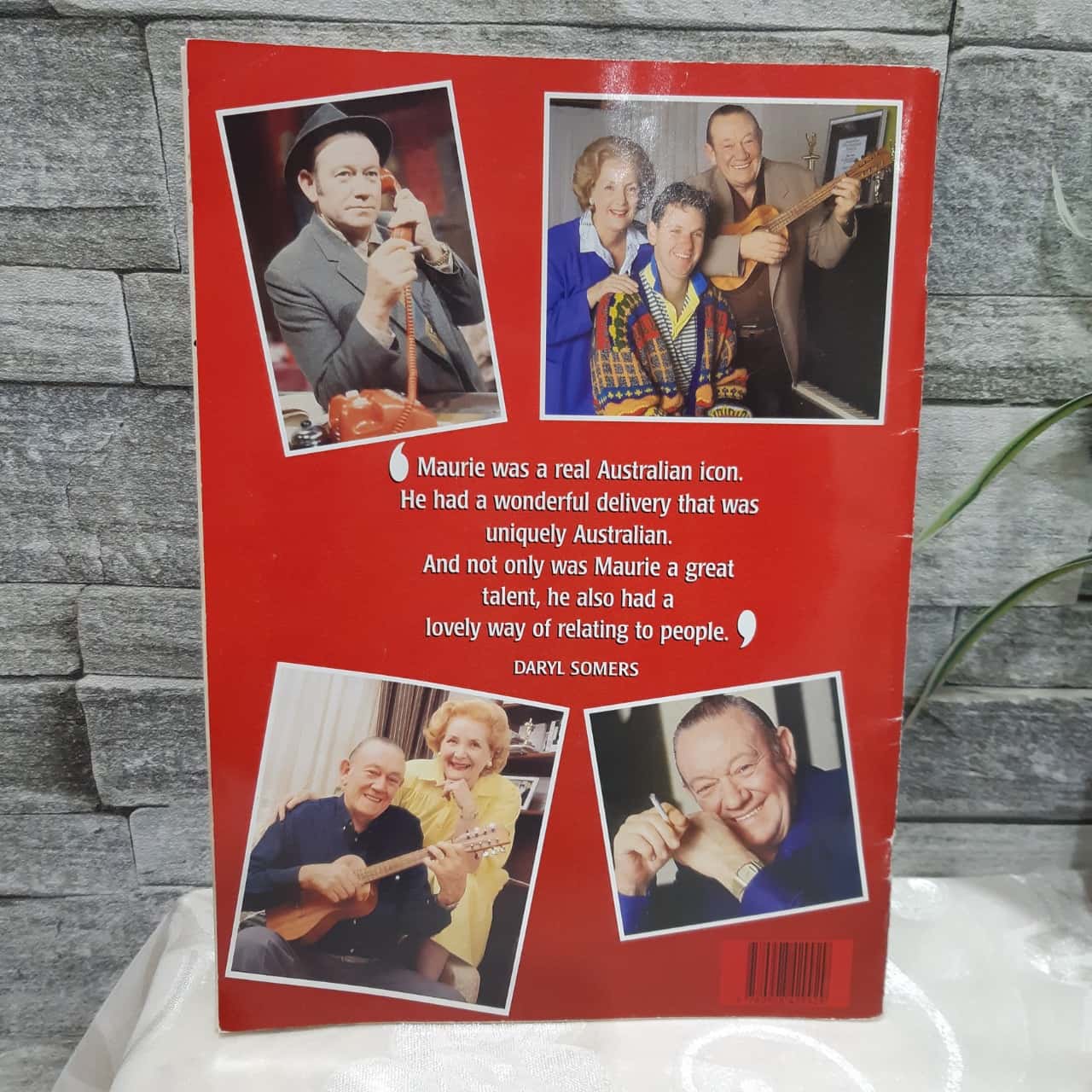 LEAVE 'EM LAUGHING Hundreds of Maurie's best JOKES