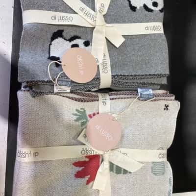 Brand new “ Di Lusso “ brand baby blankets x 2 
