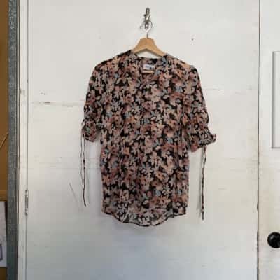 Piper Womens  Size 6 Button Up Top Black  / Blue / Pink  