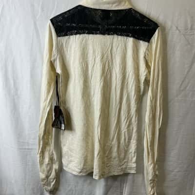 Cowgirl Tuff Co. Womens  Size S Button Up Top Off White 