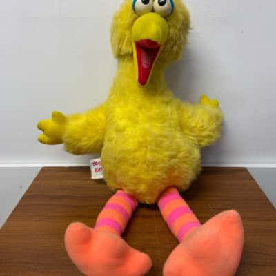 Vintage 1986 Sesame Street Big Bird plush toy 