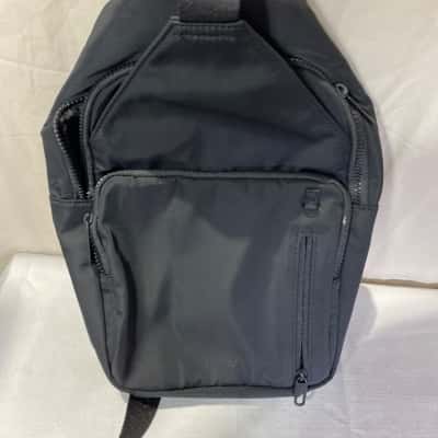  Nere Large Sling Bag