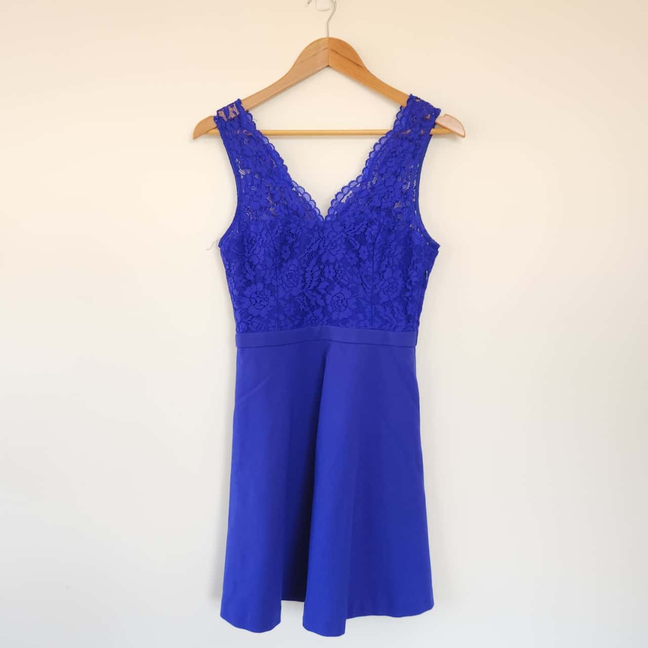 Forever New Blue Lace Skater Dress Size 8 / S (s)