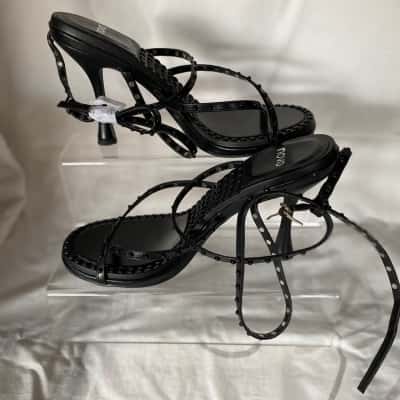 Women's NOVO Strappy Heels "Zarita" Size 9 Black  