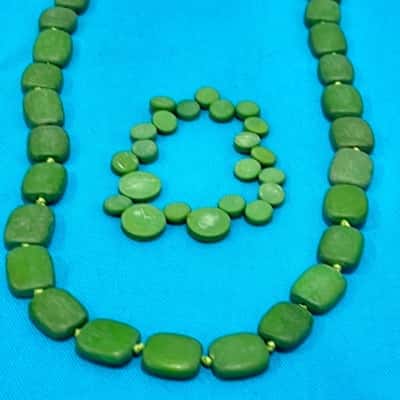 “ I SEE GREEN” Matching Green Necklace & Bracelet  & Green Plaited Cuff 