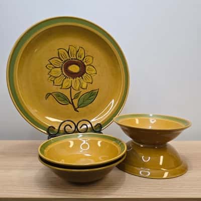 Vintage Maru Stone Hand-Painted Sunflower Stoneware Dinnerware – Made in Japan (Set of 5 Pieces)