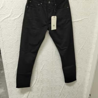 Levi's Mens  Size 32X32 Black  512 Slim Taper NWT $129.95