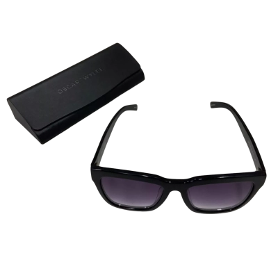  Oscar Wylee - Womens Easten-015 Sunglasses with Branded Case (56 19-149) - Black