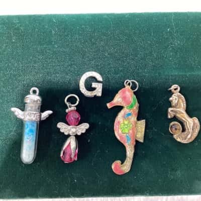  Womens Pendant Multicoloured 