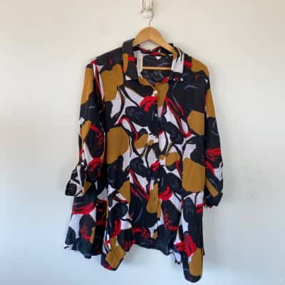 Virtuelle Black Beige Red Long SLeeve Shirt  Size 14