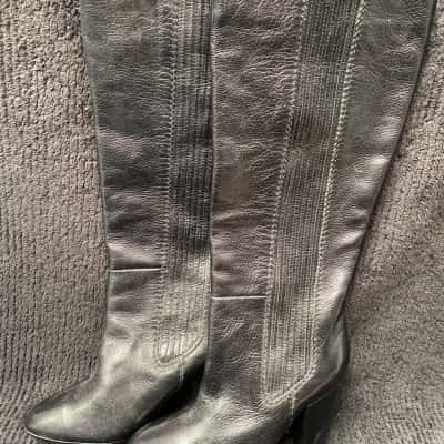 Women’see Knee-High Leather Boots – Size 36 (RRP $329)