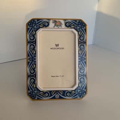 Vintage Wedgwood Blue Elephant Bloomsbury Picture Frame - 4"x6"