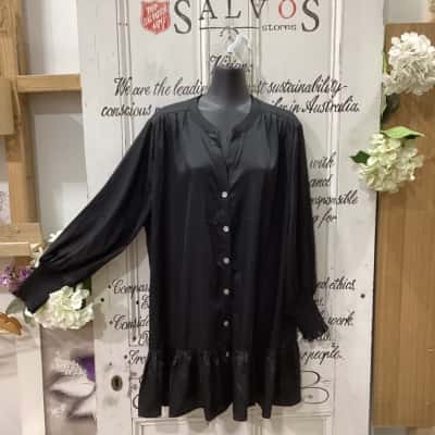 EB & IVE BRAND! BNWT THE NORSE BLOUSE Womens  Size One Size Long Sleeve Shirt / Long Sleeve Top Black  