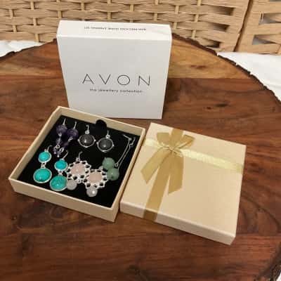 Women’s BNIB Avon The Jewellery Collection Semi Precious Stone Earring Set Birthday Vintage Retired Gift 
