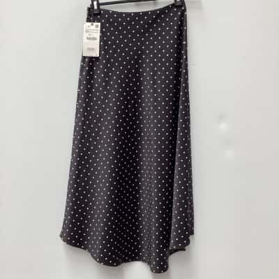 Zara Womens  Size XS A-Line Skirt Black  / Polka Dot 