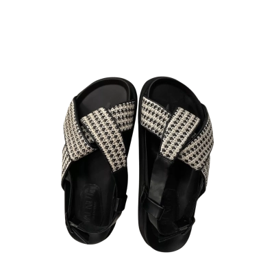 Walnut Melbourne Mya Black Woven Fabric Sandals  Size 38 