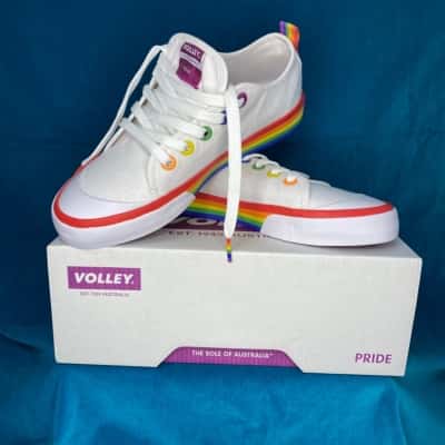 Volley Unisex Pride Size 7 