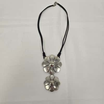  Womens Necklace Leather and Metal.