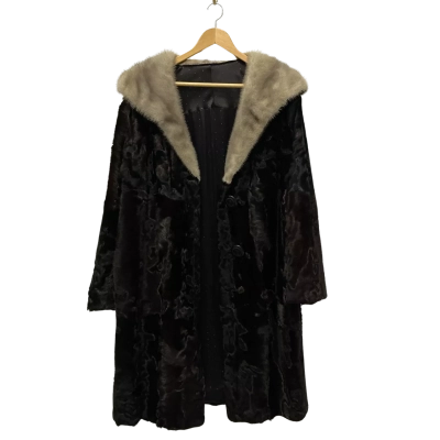 Seymour’s from Collins street Vintage Womens Fur Coat Brown 