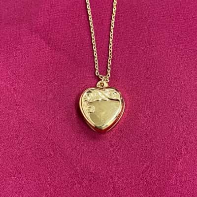  Womens 22ct LND (lined) Gold Heart Locket Necklace 